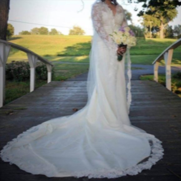 Custom Made 4 Piece Wedding Gown - Picture 1 of 4